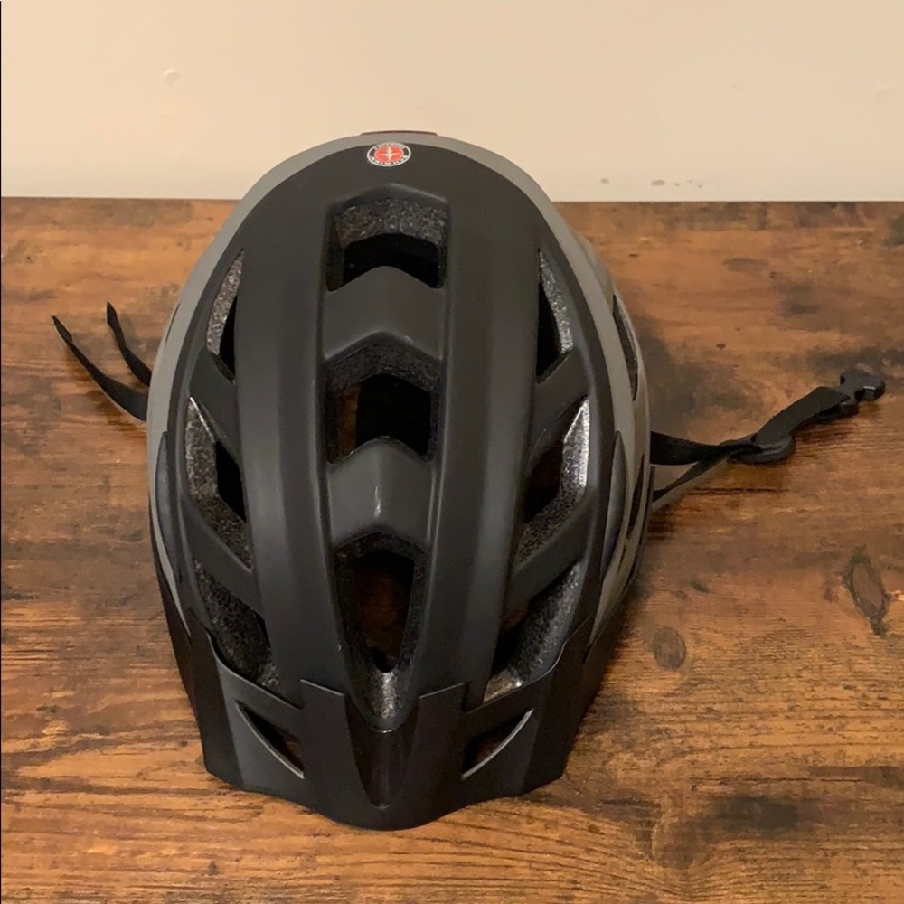 NWOT Schwinn Flash Adult Bike Helmet With Light